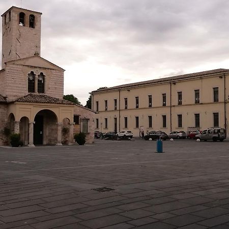 Residenza Mazzini Foligno Exteriér fotografie